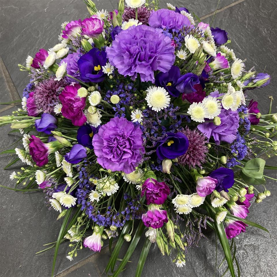 funeral posy hayle.